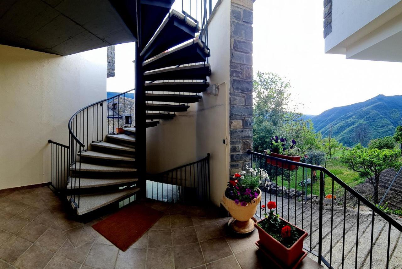 Apartamentos Ordesa Infinita Asín de Broto エクステリア 写真